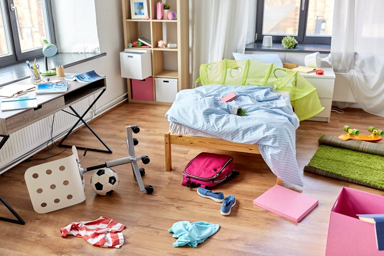 how to declutter your kids messy playroom